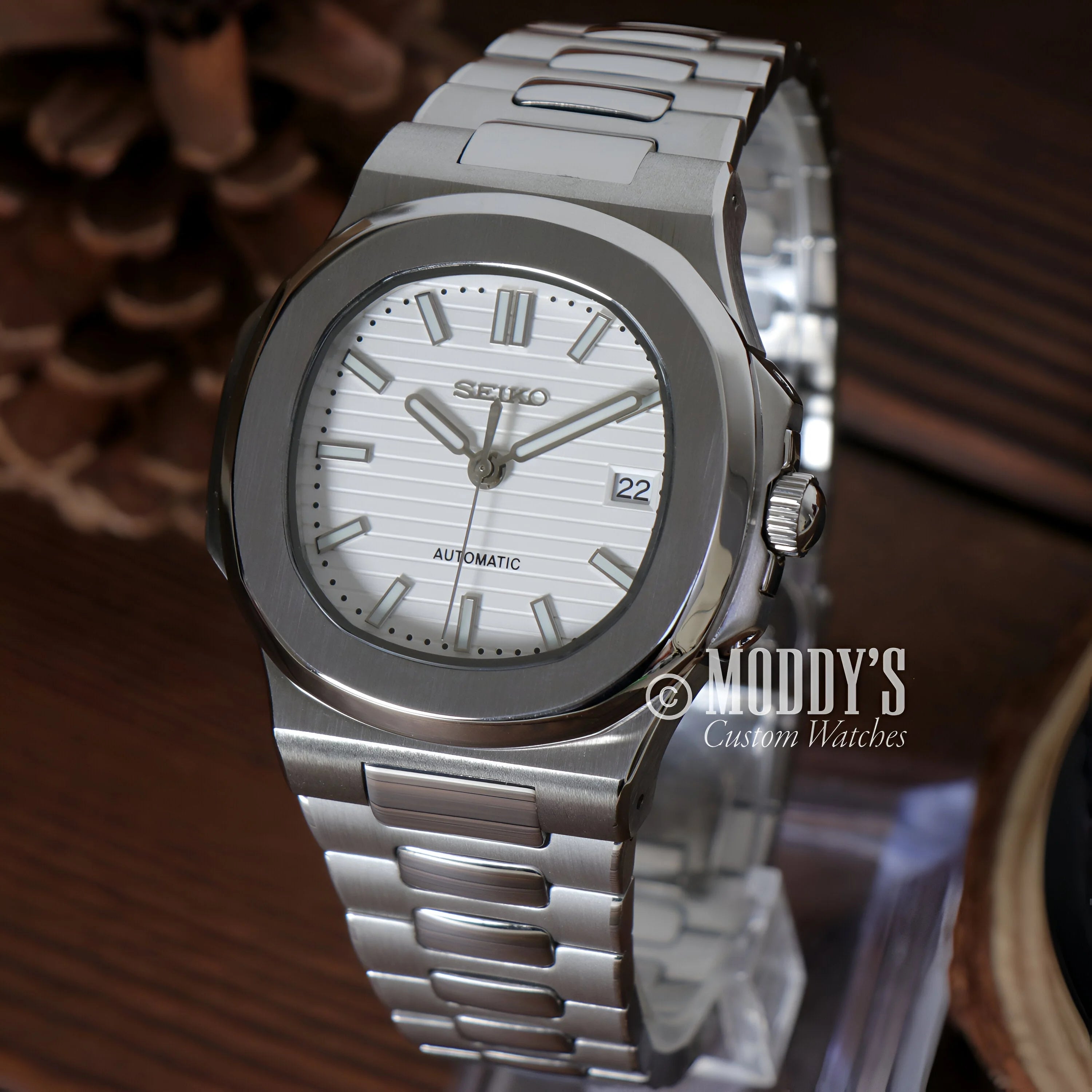 Stainless Steel Seiko Nautiko White Watch with White Dial and Integrated Bracelet