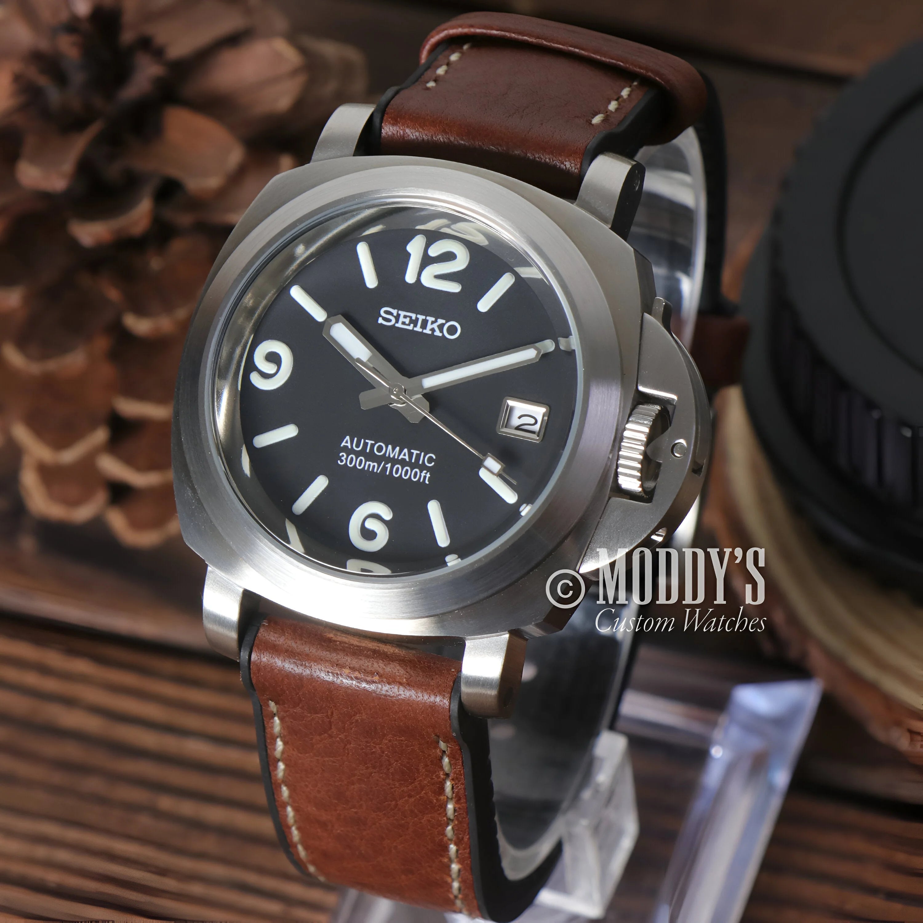 Seiko NH35 Automatic watch with black dial and brown leather strap, Paneiko Brown model