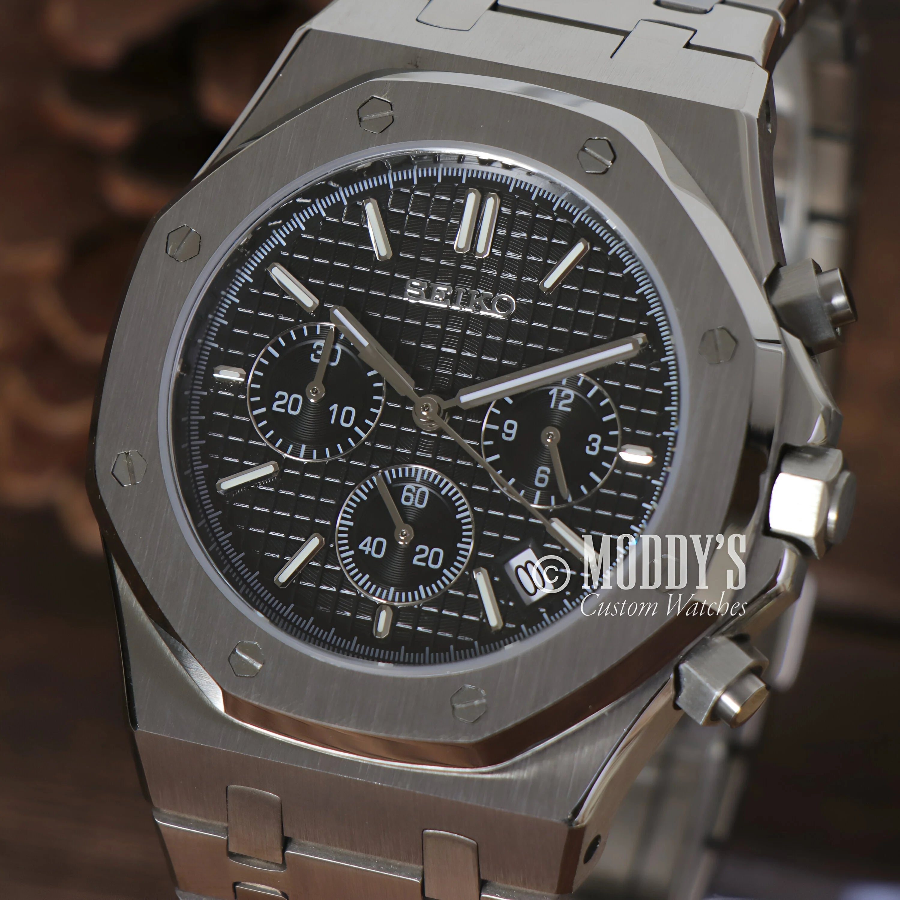 Luxury Royal Seikoak Chrono Black With Stainless Steel, Black Dial, And Octagonal Bezel