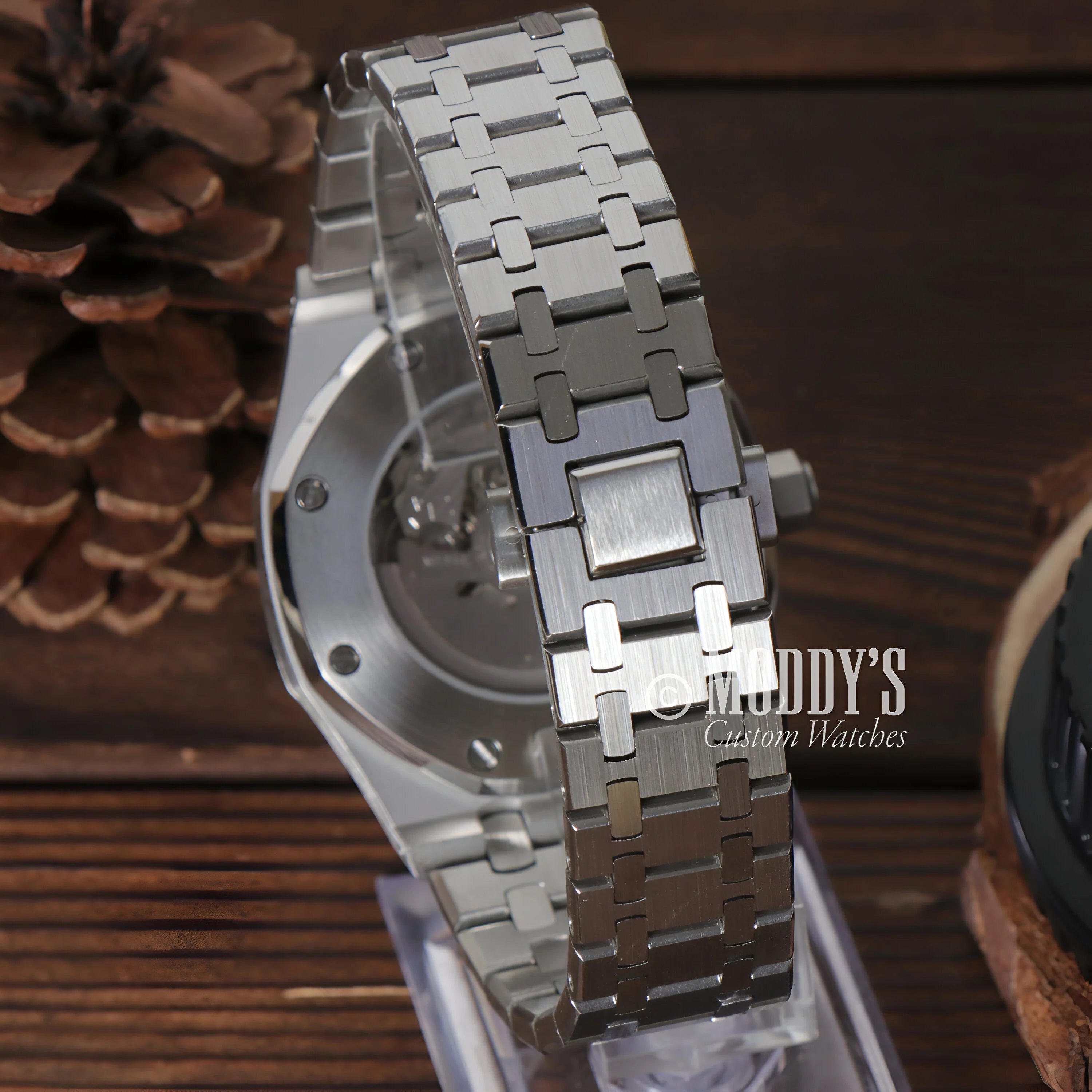 Stainless steel watch bracelet with brushed links for Royal Seikoak Black Mod Royal Oak