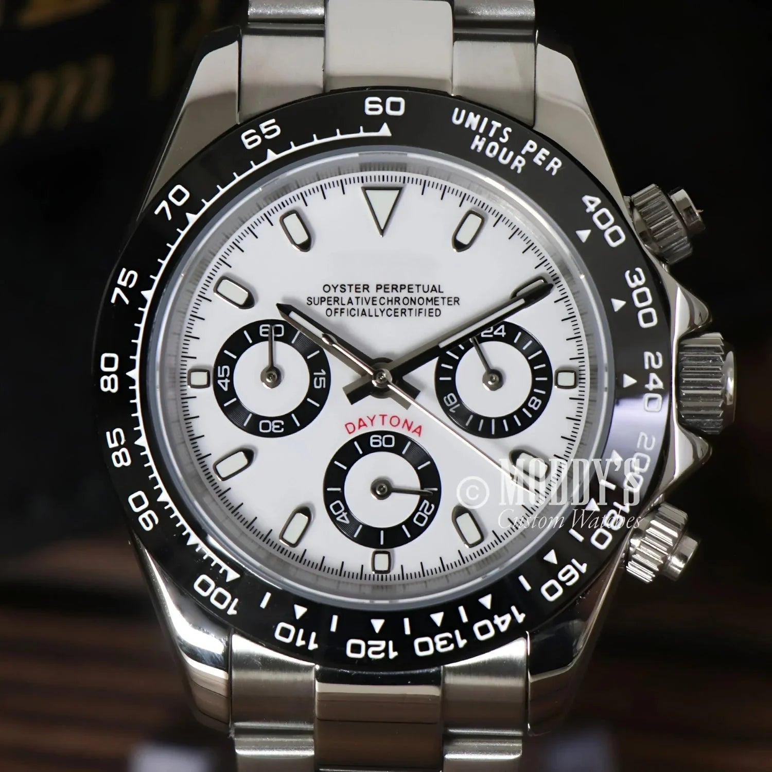 Silver Rolex Daytona watch displayed in Seitona Panda featuring Seiko VK63 hybrid movement