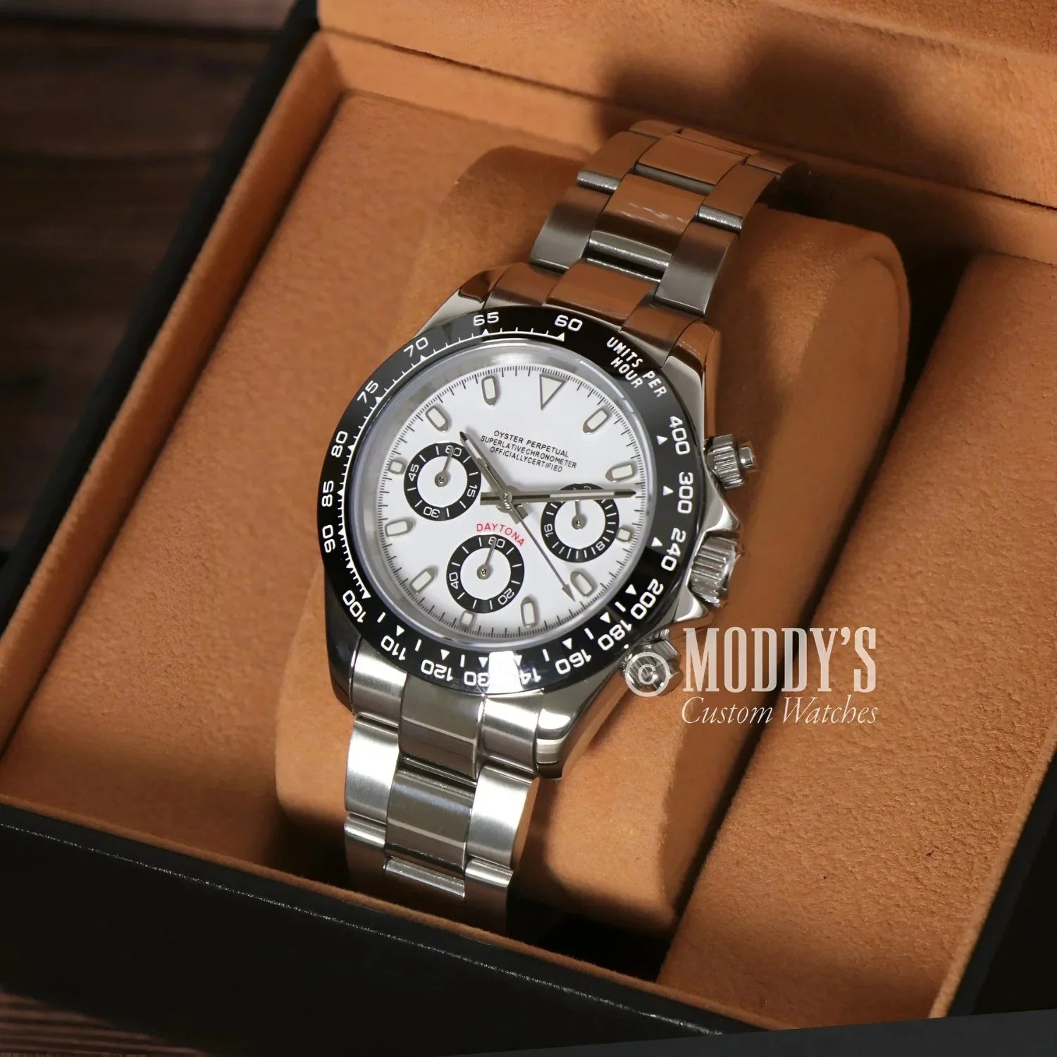 Silver wristwatch with white face featuring Seiko VK63 hybrid movement, Seitona Panda model
