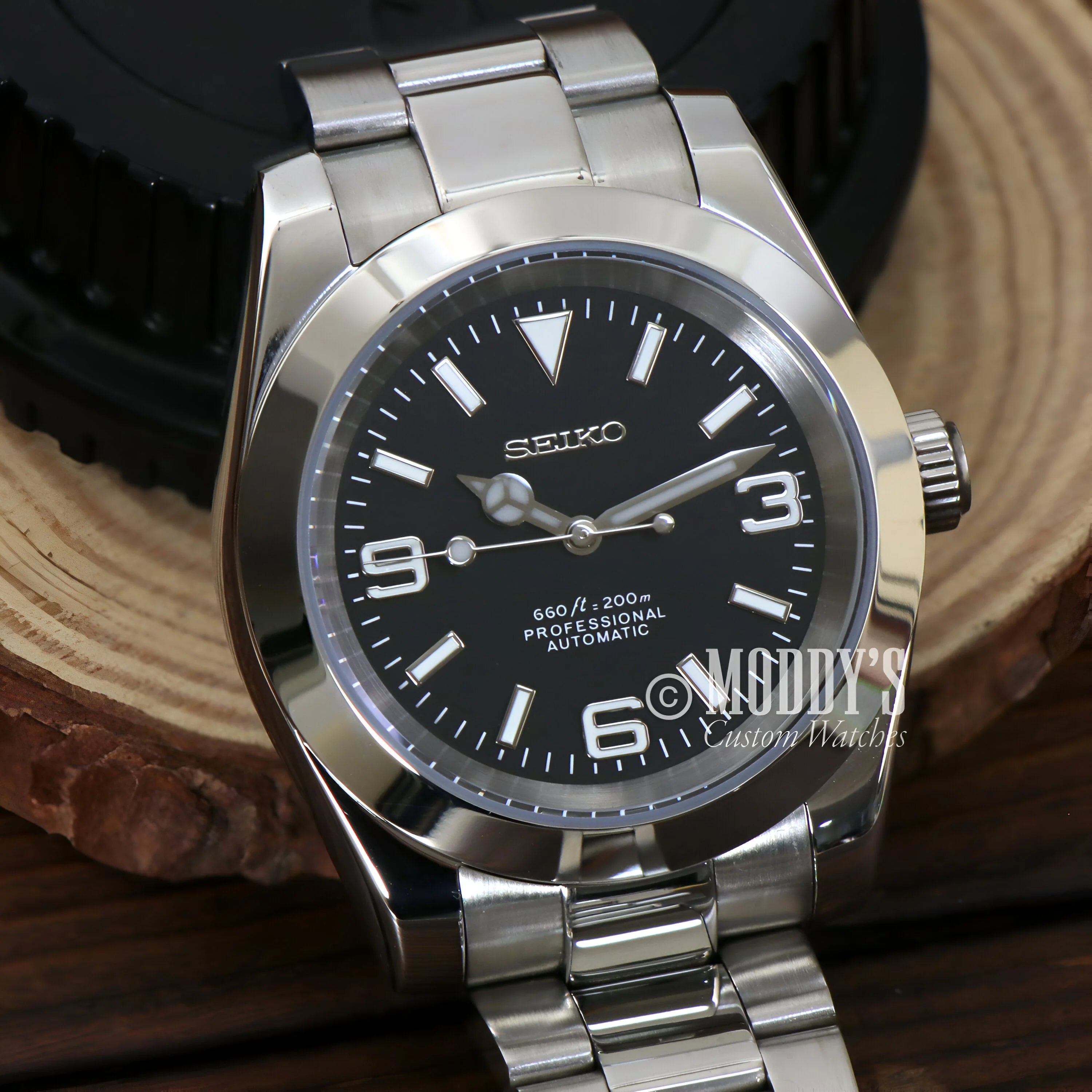 Oysteiko Black Explorer: Seiko Mod Oyster Automatic Watch With Black Dial And Steel Bracelet