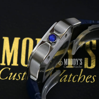 Silver wristwatch with blue jewel from Santeiko, featuring Seiko NH35 automatic movement