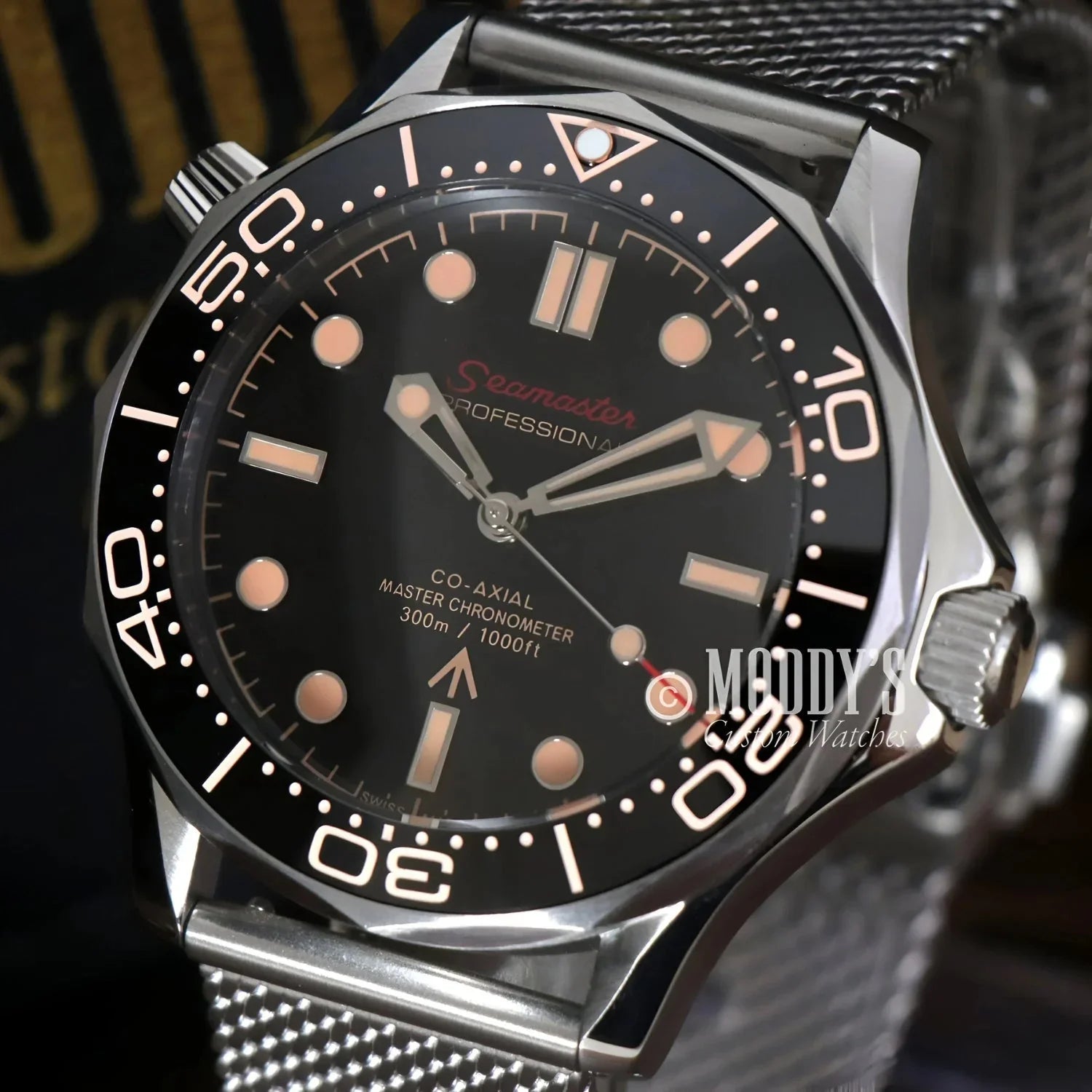 Omega Seamaster wristwatch with black dial in Seikomaster James Bond 007 Seiko mod