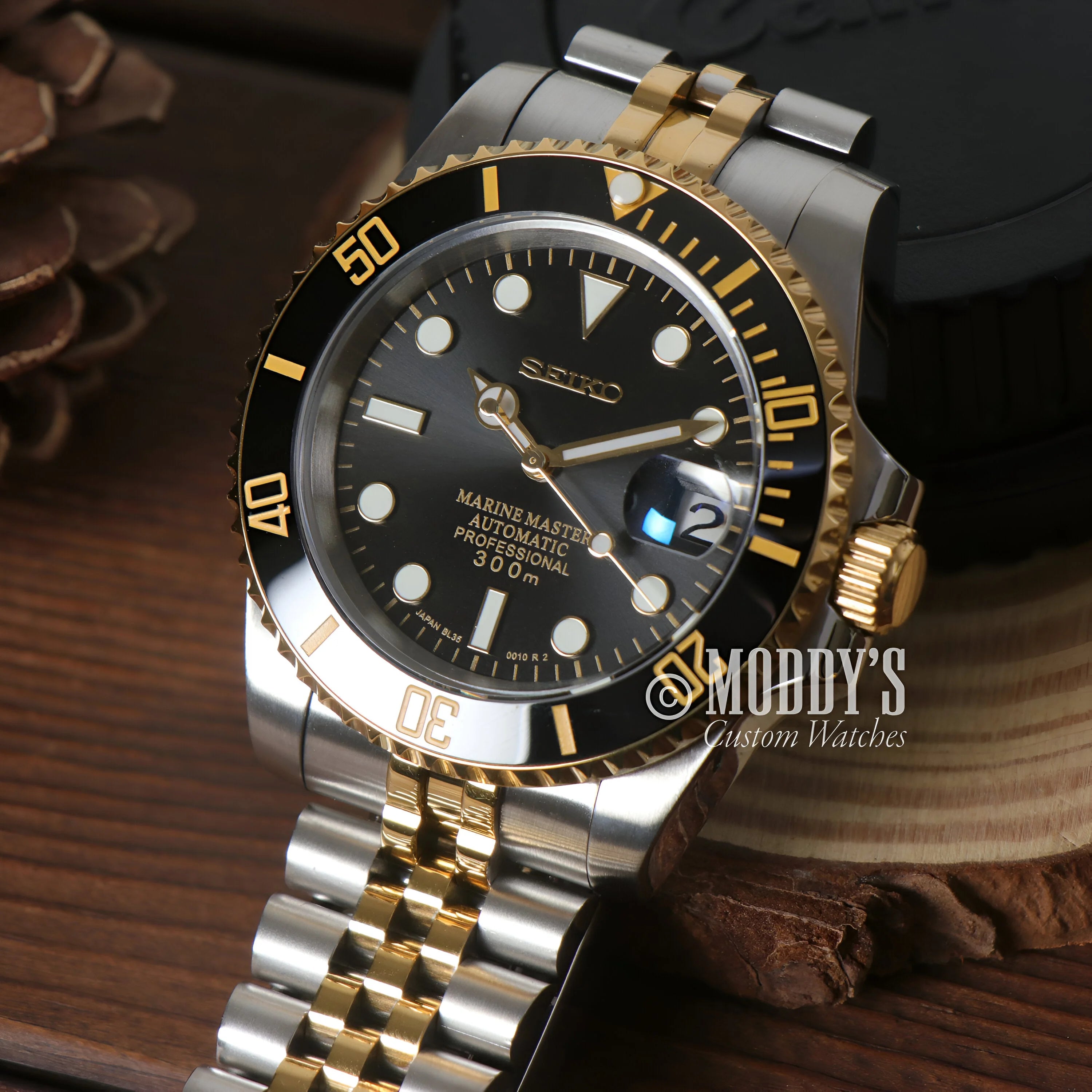 Seiko Marine Master Automatic Dive Watch, Seikomariner Black, Two-tone Gold And Silver Bracelet