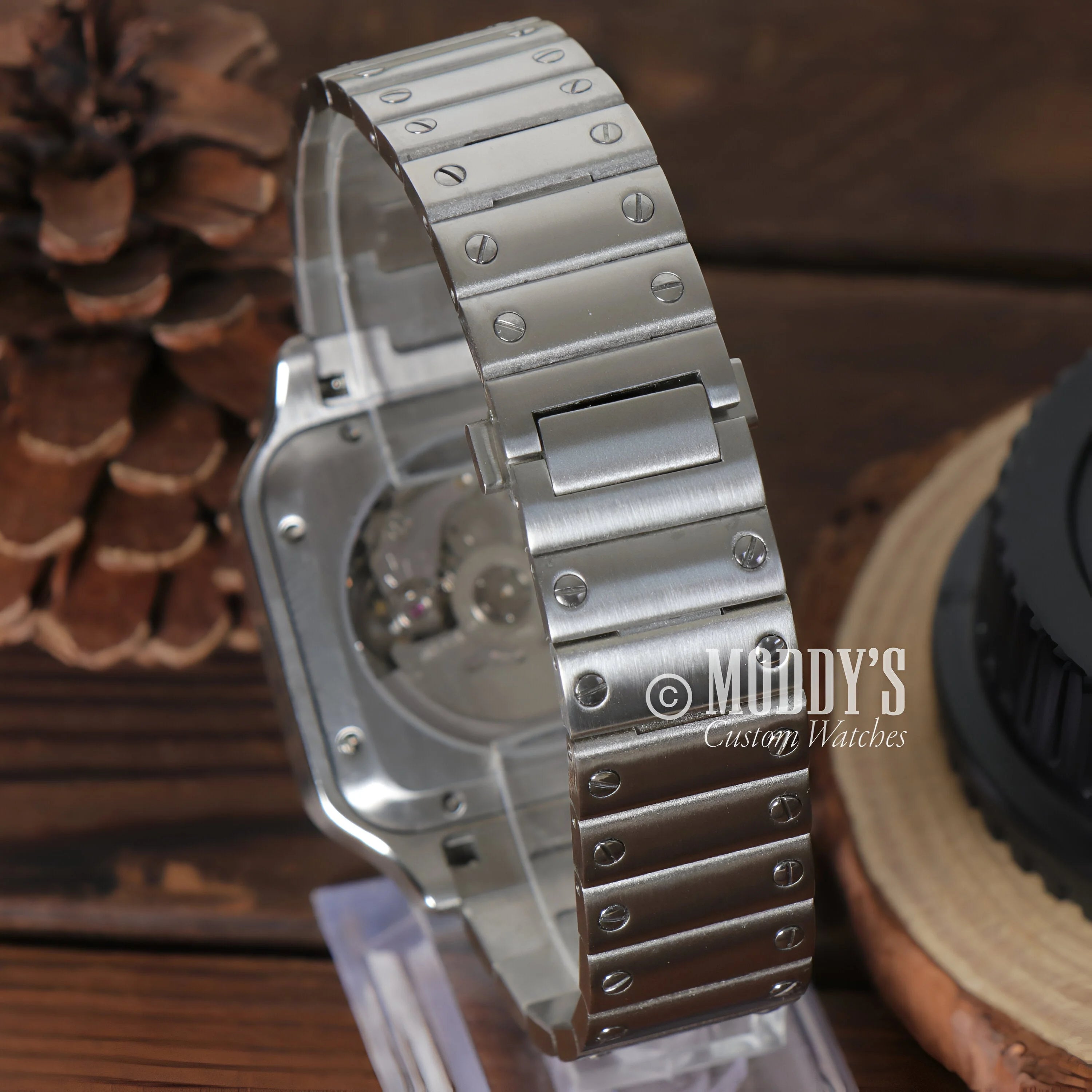 Silver Metal Watch With Screw-detailed Band And Seiko Nh35 Automatic Movement