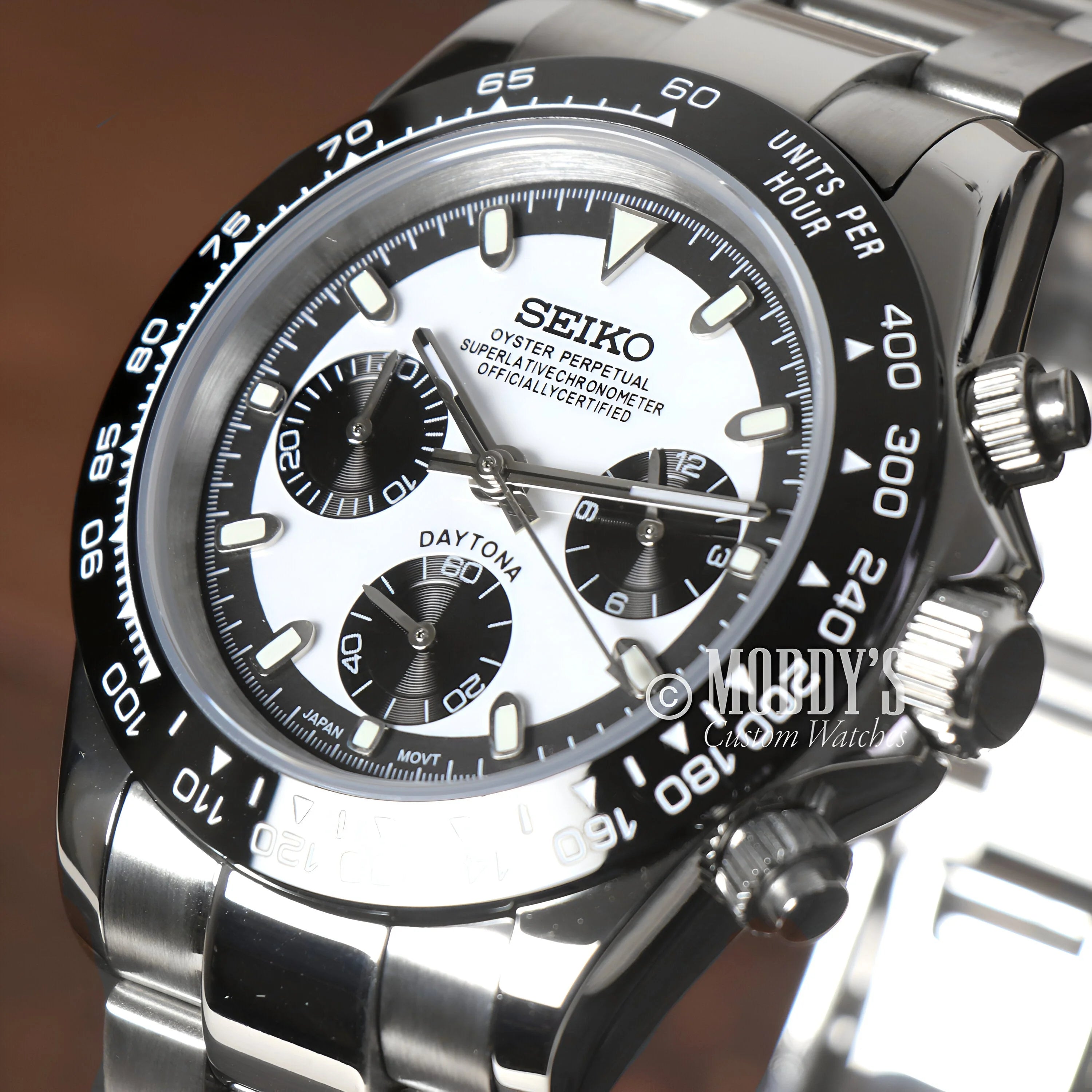 Seitona Black-white: Seiko Vk63 Hybrid Movement, 904l Stainless Steel, White Dial, Black Bezel