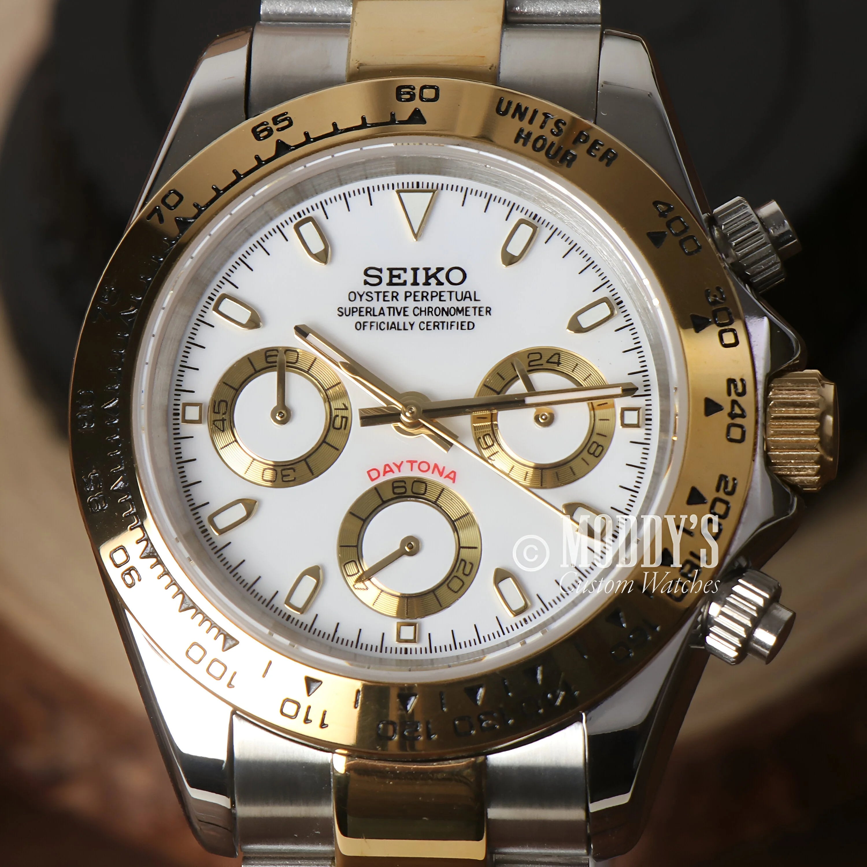 Seiko Vk63 Hybrid Movement Seiko Oyster Perpetual Chronograph Watch With White Dial And Gold