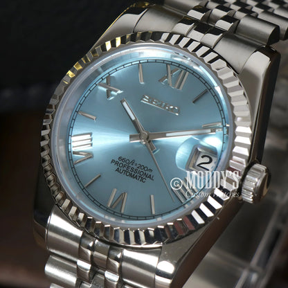 Silver-toned Seikojust Ice Blue Roman wristwatch with NH35 automatic movement