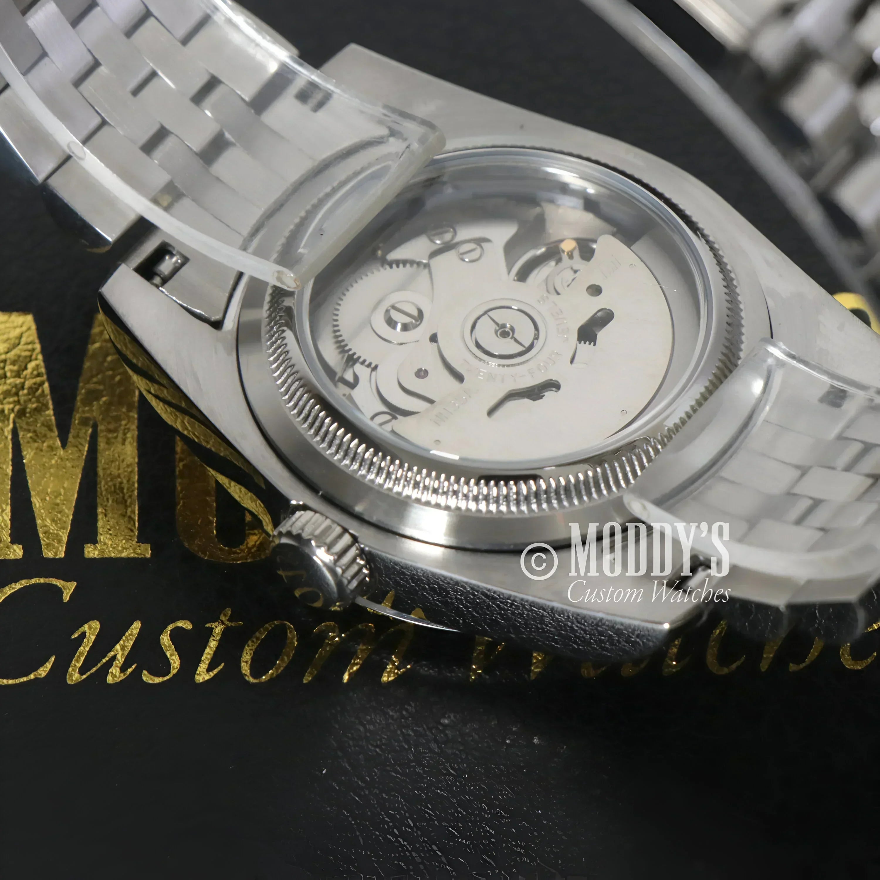 Seikojust | Classic Black