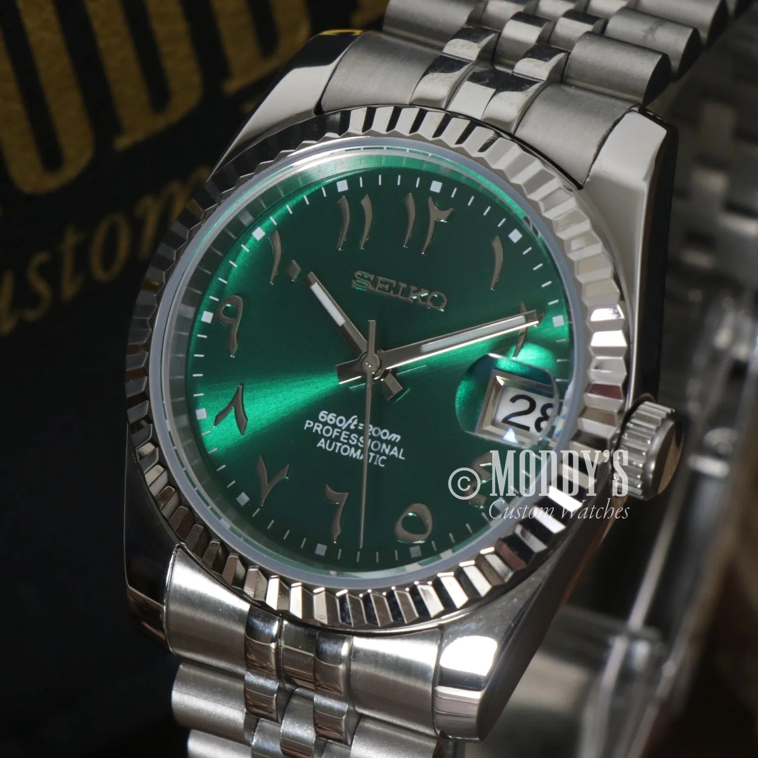 Stainless steel Seikojust Royal Green Arabic wristwatch with emerald green dial and NH35 automatic movement