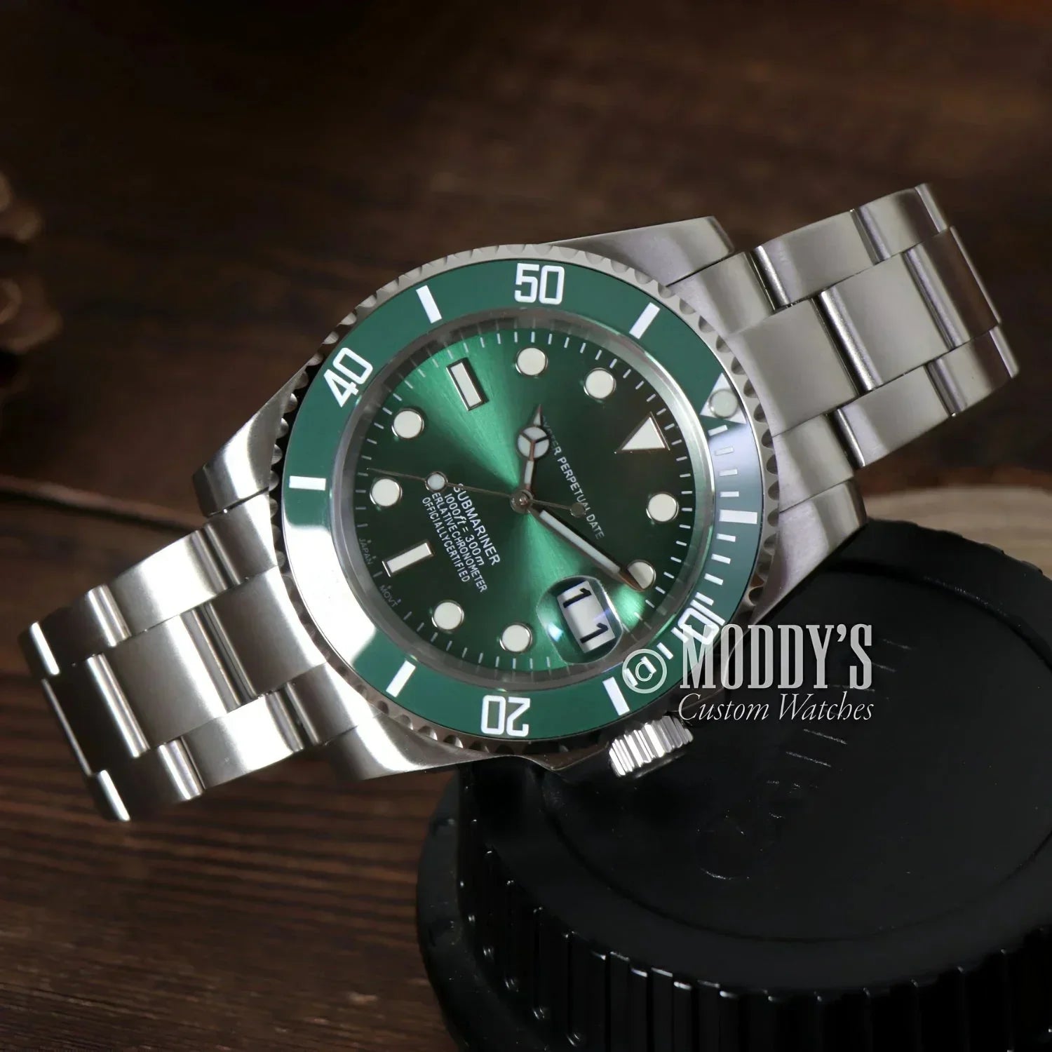 Green-faced stainless steel Seikomariner Hulk with Seiko NH35 automatic movement