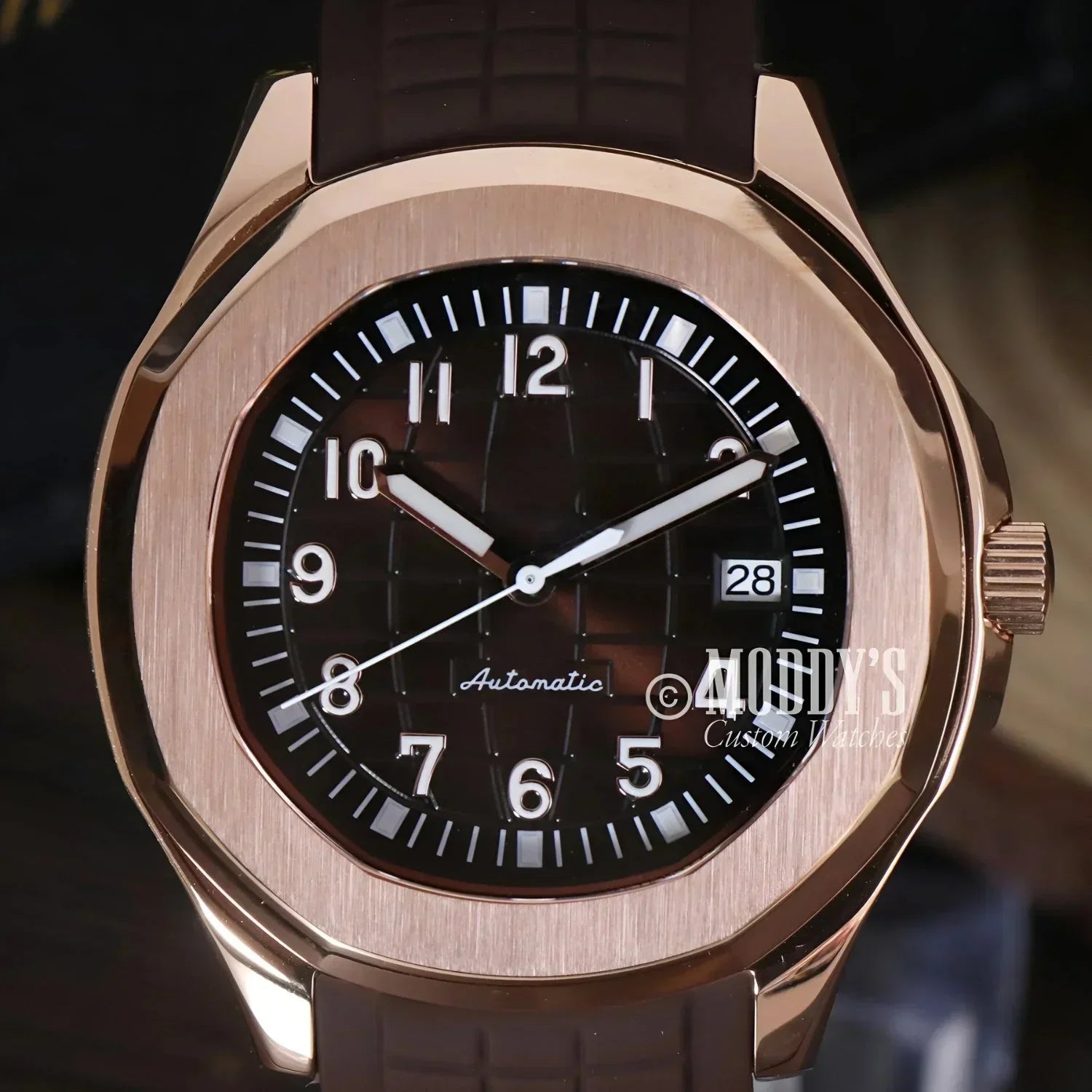Rose gold wristwatch Seikonaut Brown featuring NH35 automatic movement, a stylish Seiko mod