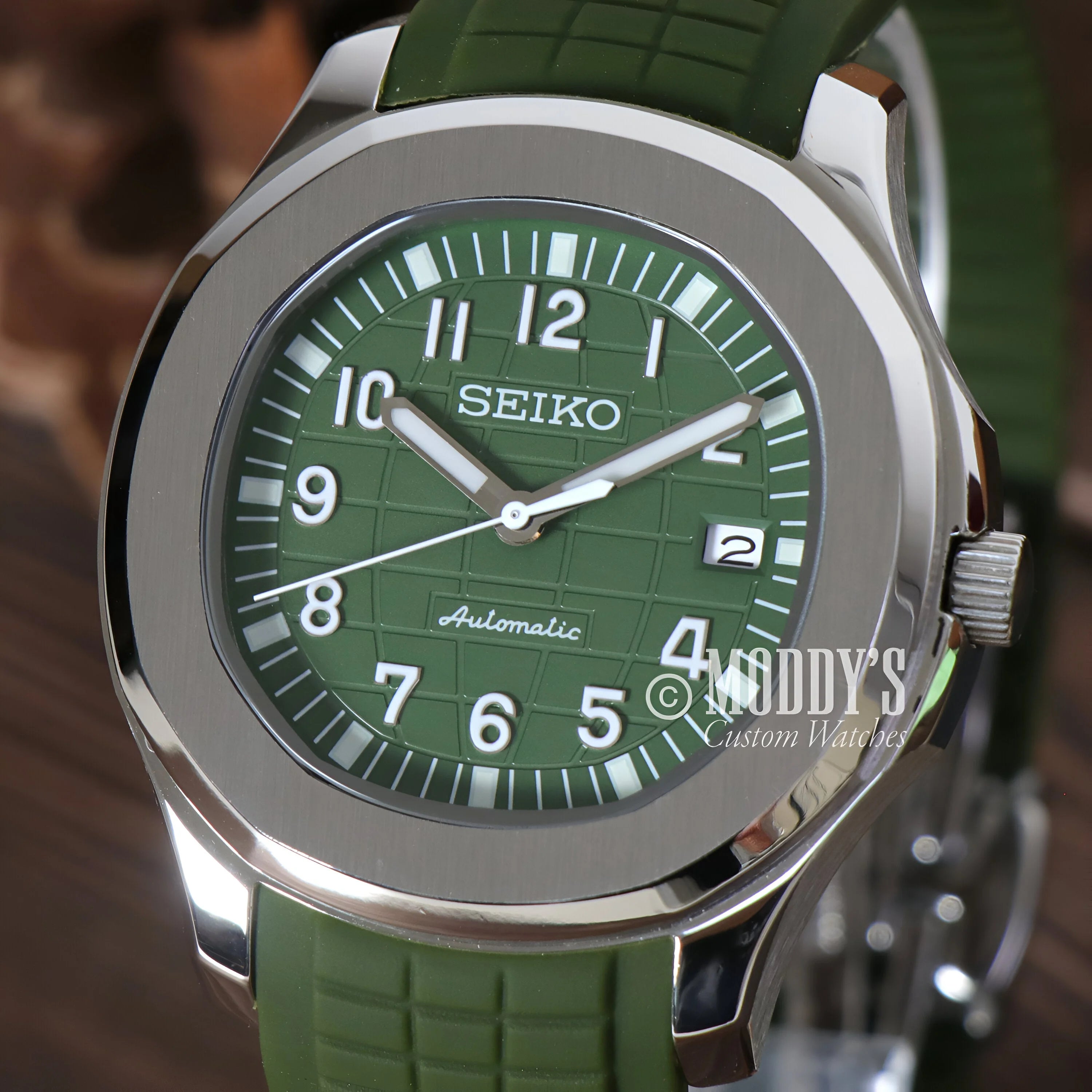 Seikonaut Green-faced Seiko Automatic Watch With Green Rubber Strap And Mod Case