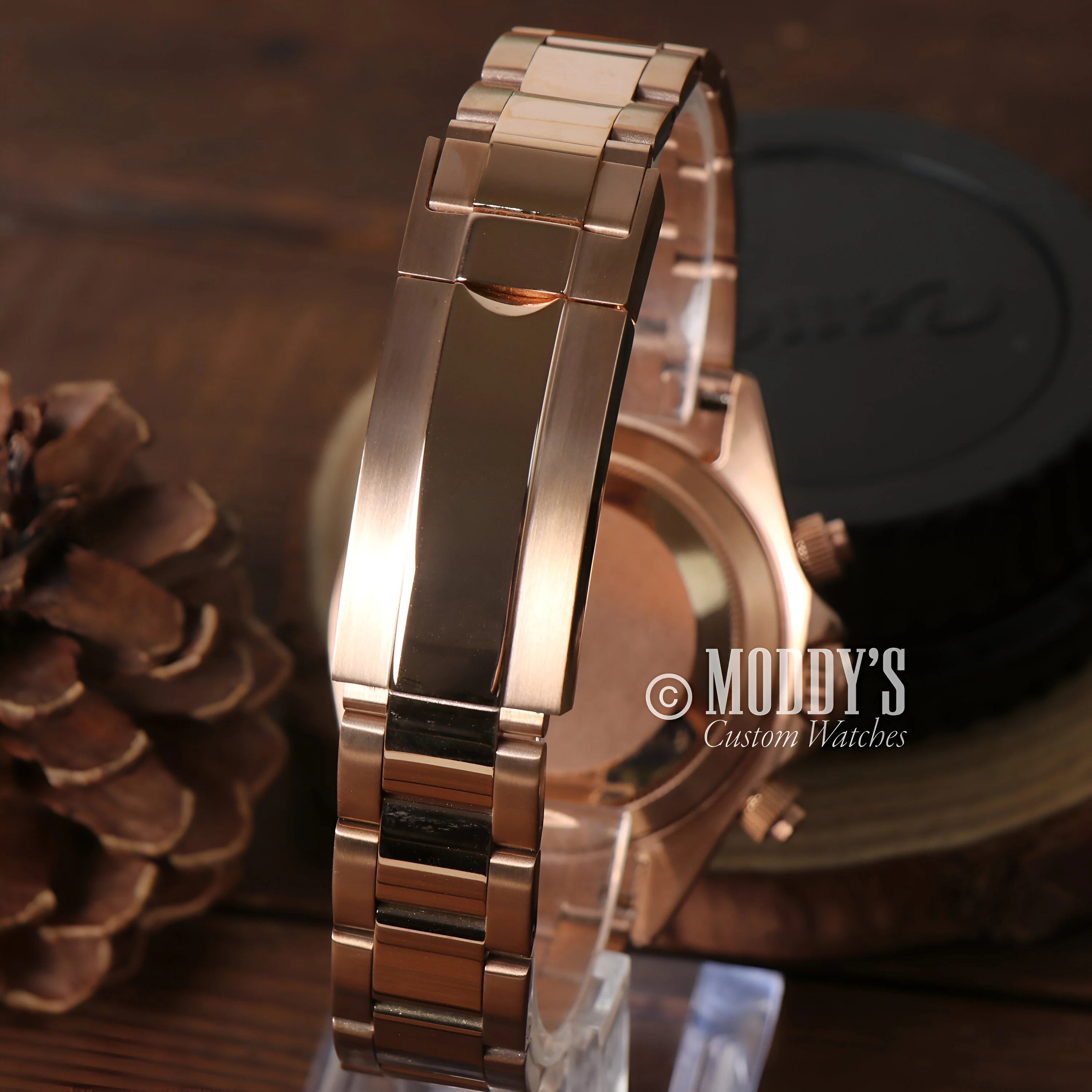 Seitona Rose Gold Rainbow: Gold-toned Metal Watch Band With Clasp For Your Elegant Watch