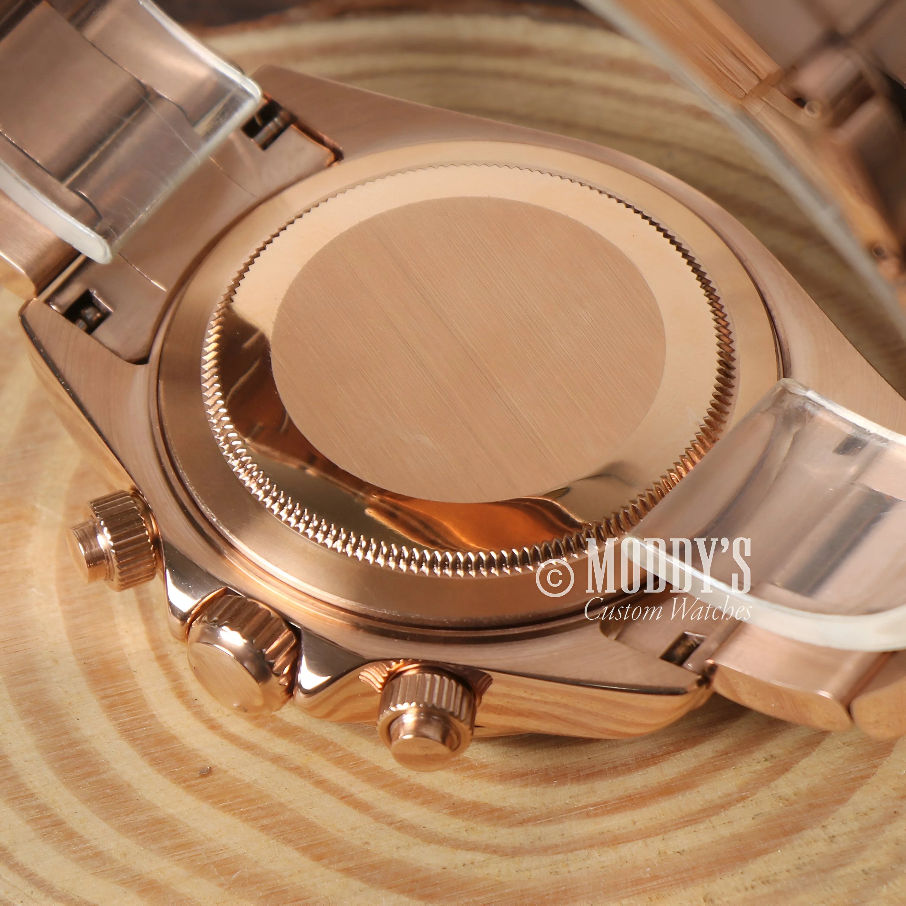 Rose Gold Luxury Wristwatch From Seitona With Fluted Bezel And Crown In a Stunning Case