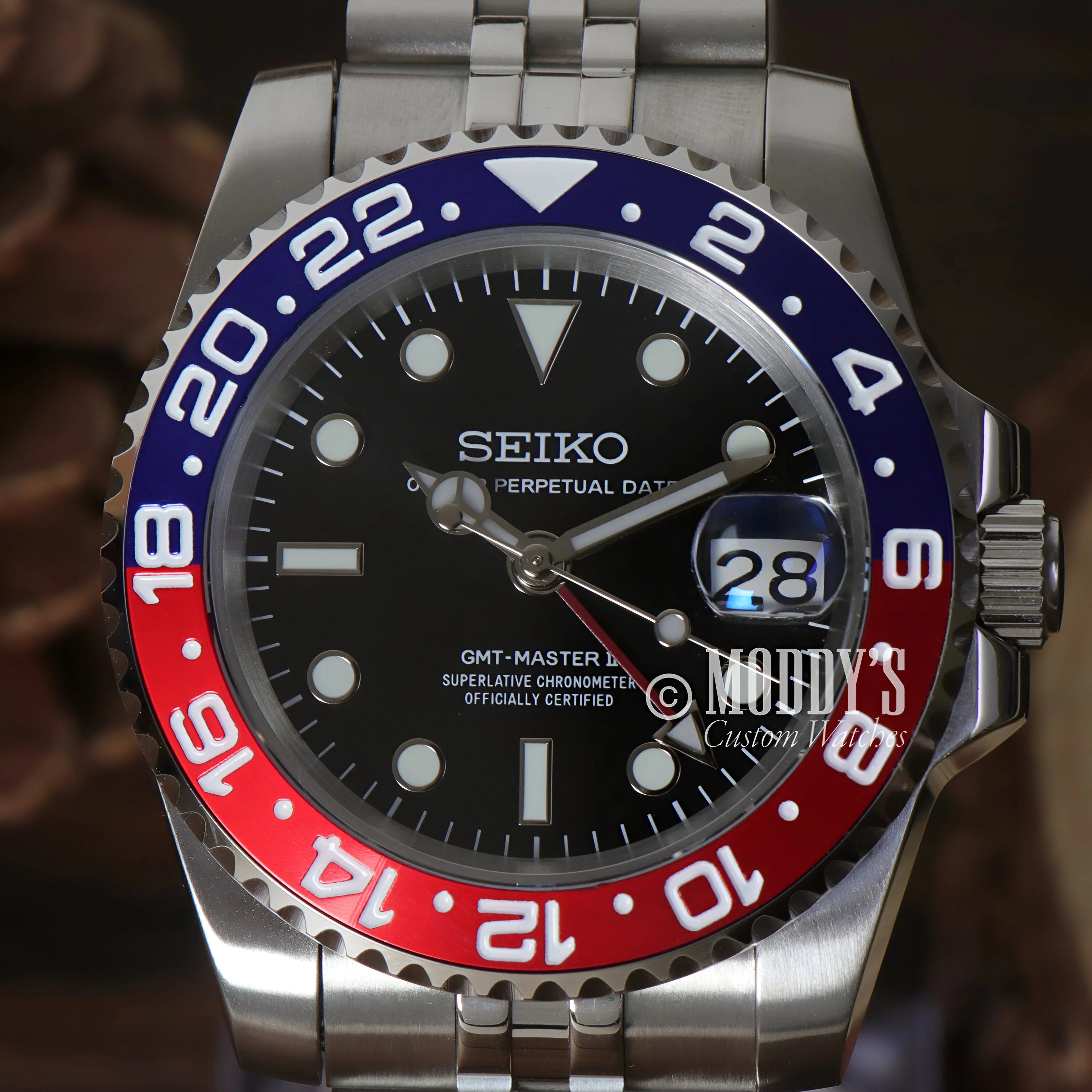 Gmteiko Pepsi Watch: Seiko Gmt-master Ii With Iconic Blue And Red ’pepsi’ Bezel Case